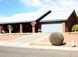 11209 Leo Collins Dr, El Paso, TX 79936
