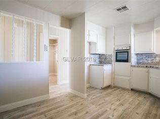 3624 Death Valley Dr, Las Vegas, NV 89122