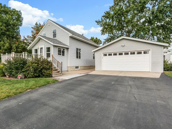 102 7th Ave SE, Saint Cloud, MN 56304