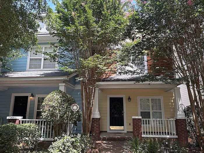 407 Hampton Forest Dr