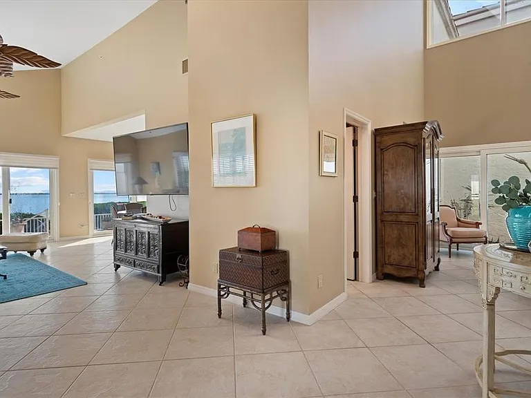 2254 Harbour Court Dr — Photo 28