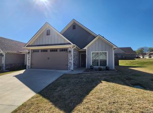 2137 Page Creek Trl, Longview, TX 75601