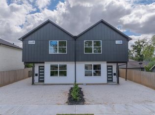 203 Danna Ln UNIT B, Houston, TX 77009