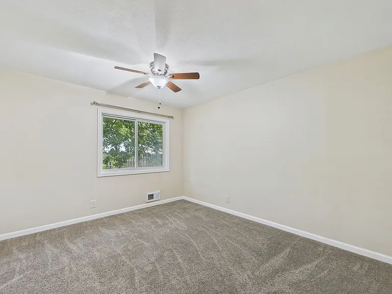 1509 Concord St S — Photo 8