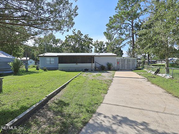 4th image of 138 EDGEWATER Road