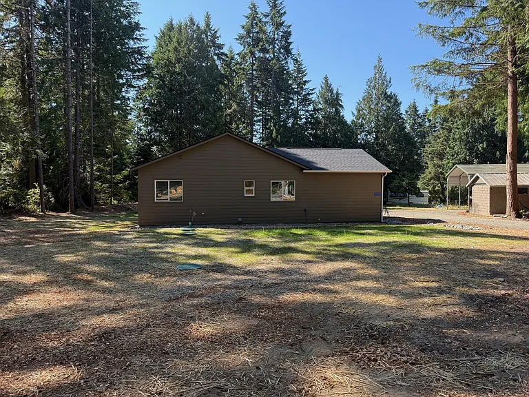 20675 Indianola Rd NE — Photo 10