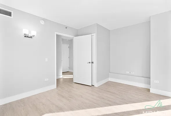 Rented by Mirador Real Estate | media 79