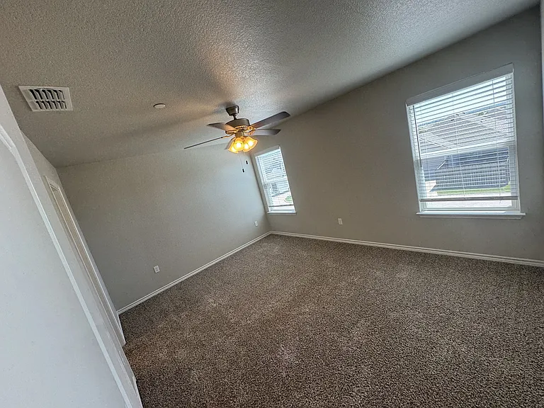720 Westfield Blvd — Photo 17