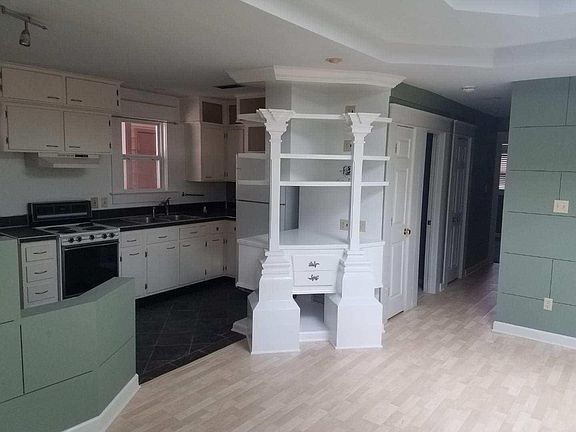 5th image of 1324 Nancy Dr