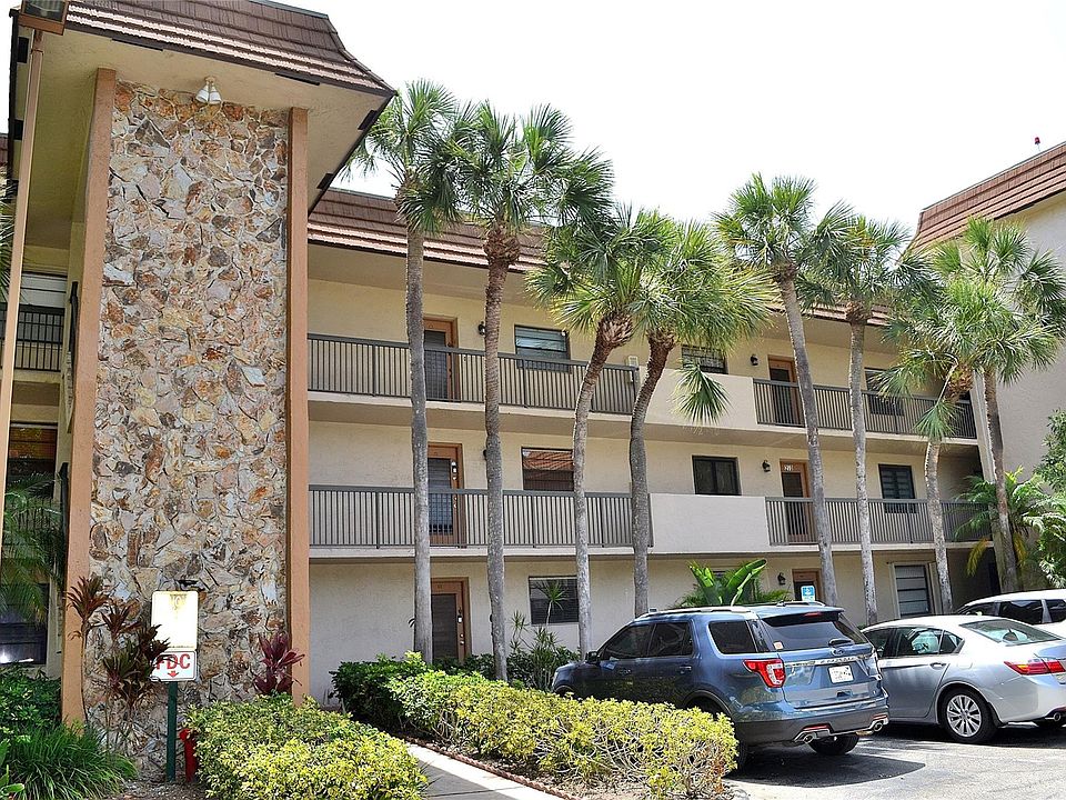 1st image of 4975 E Sabal Palm Boulevard #203