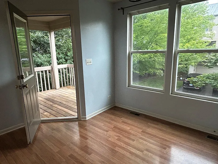 506 Conservatory Ln — Photo 8