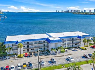 400 Wilma Cir APT 108, Riviera Beach, FL 33404