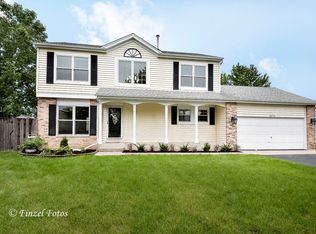 4270 Rosewood Ct, Lake In The Hills, IL 60156