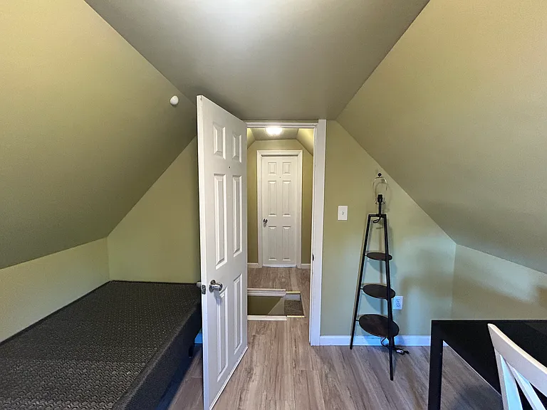 104 Haven St — Photo 5