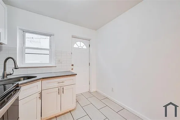 4614 Josephine St — Photo 20