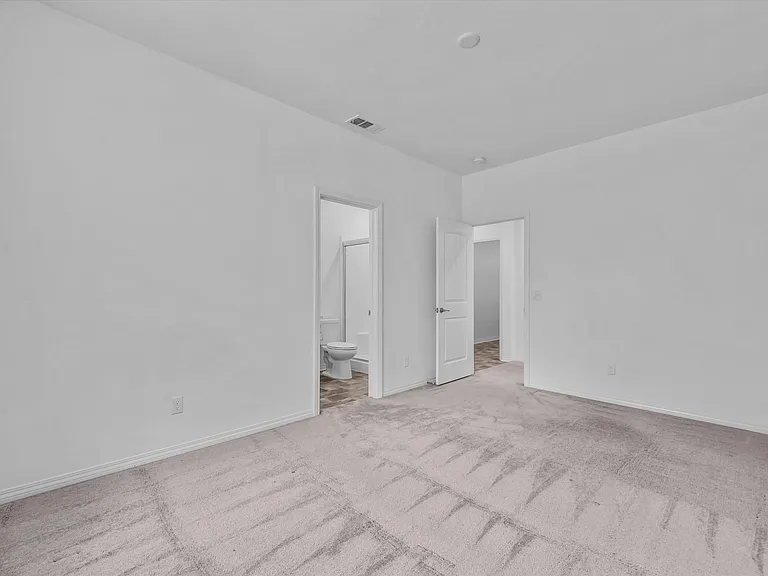 2978 E Penny Ln — Photo 6