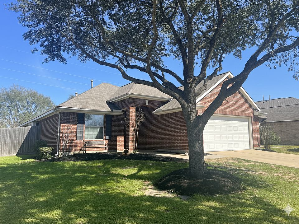 1st image of 19018 Piney Way Dr