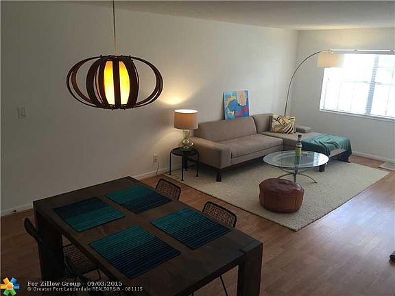 3rd image of 300 NE 19th Ct APT 109N