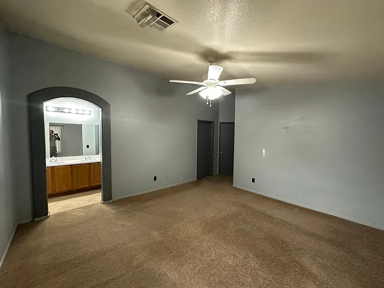 2562 Land Rush Dr — Photo 9