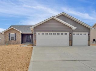 70 Kensington Palace Dr, Troy, MO 63379