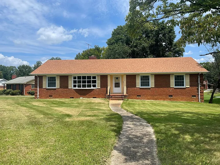 1936 Crestdale Dr — Photo 1