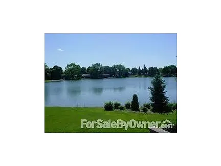 1512 Three Lakes Dr photo 1