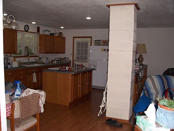 kitchen/dining