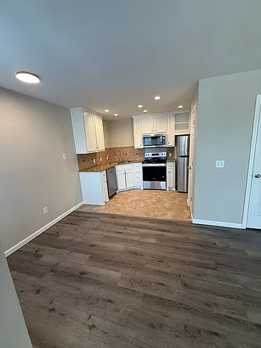 Silver Sands Apartments Photo 1
