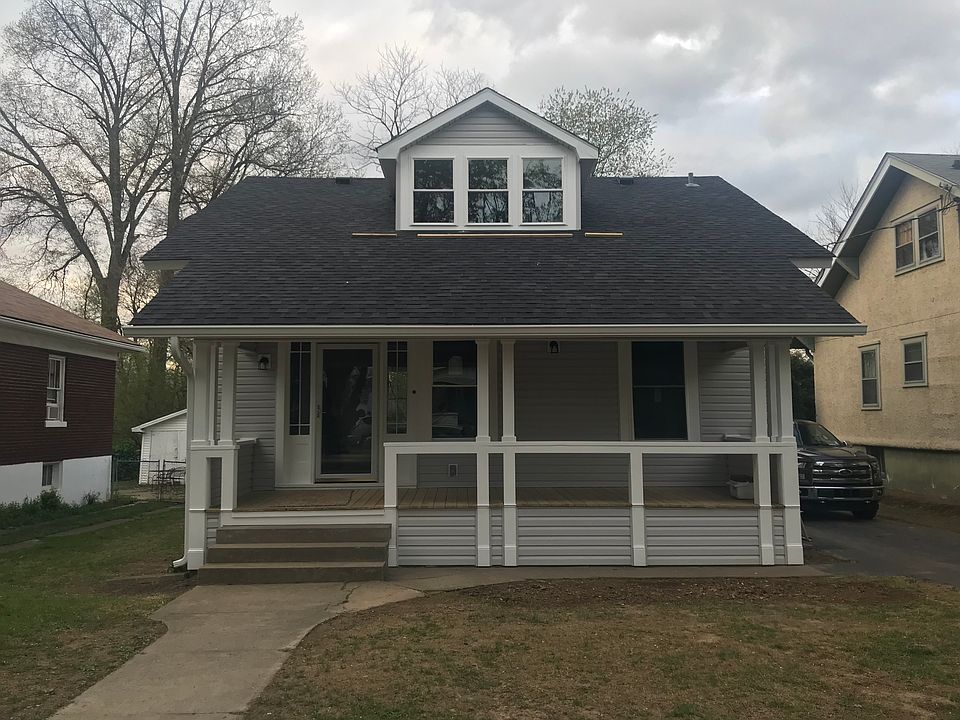 1st image of 2364 Hawthorne Ave