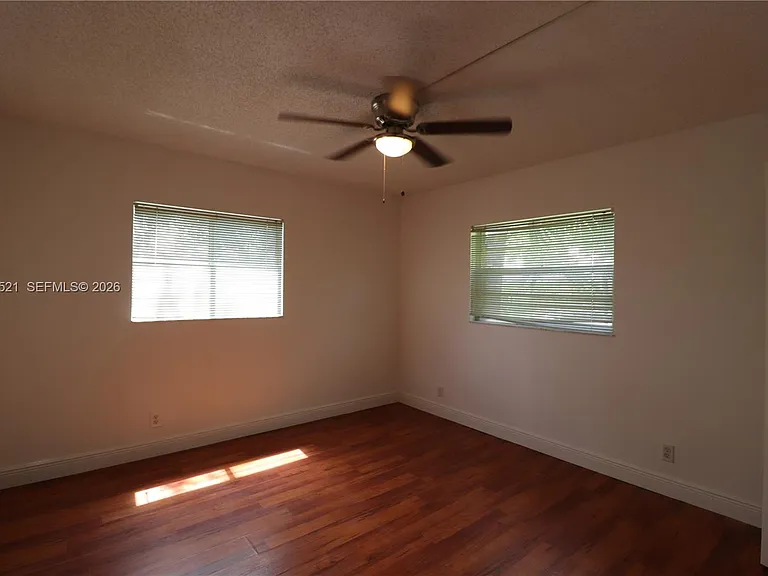 1200 SW 124th Ter #201O — Photo 17