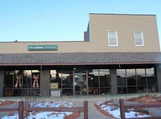 305 E State St, Mauston, WI 53948