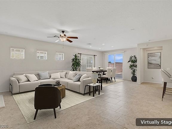 2nd image of 6824 Woodland Vase Ct