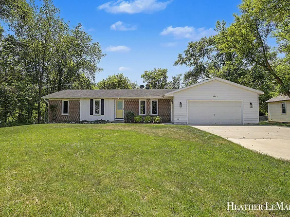 3942 Byron Rd, Hudsonville, MI 49426