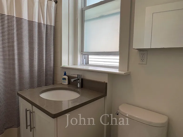 83 Harvard St #4 — Photo 19