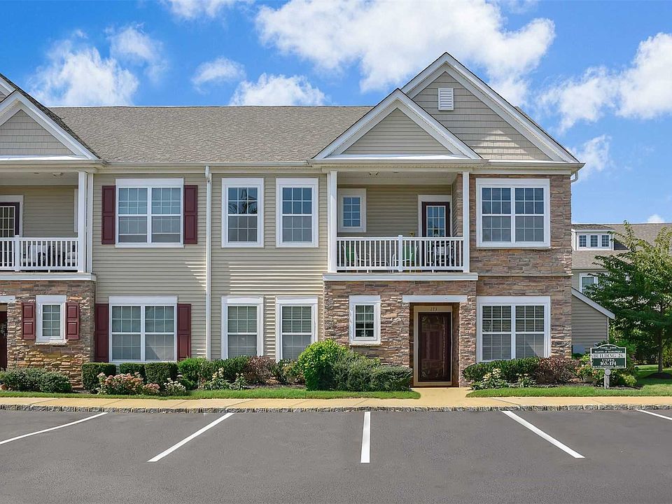 1st image of 174 Southampton Dr