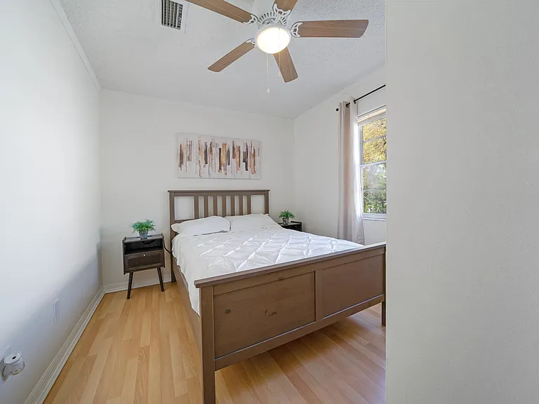 601 S Matanzas Ave #B — Photo 16
