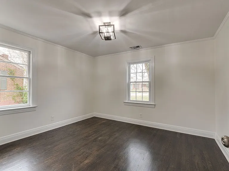 1206 Rolling Fields Dr — Photo 24