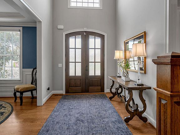 5th image of 2501 Pascoli Pl