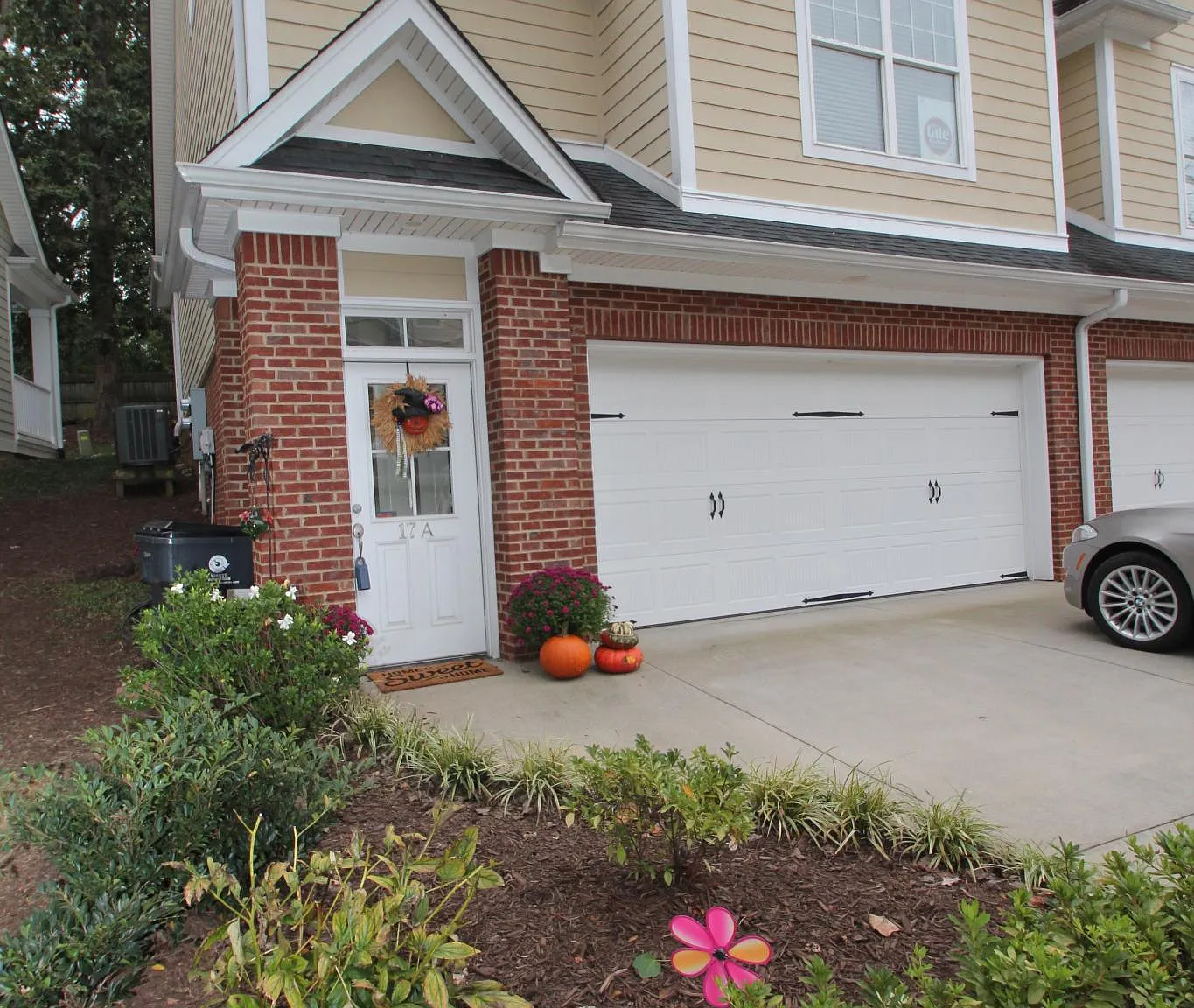 2 bed, 2.5 bath, 1600 sqft, $2,700 — Photo 4
