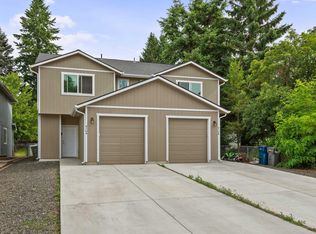 419 E East St, Deer Park, WA 99006