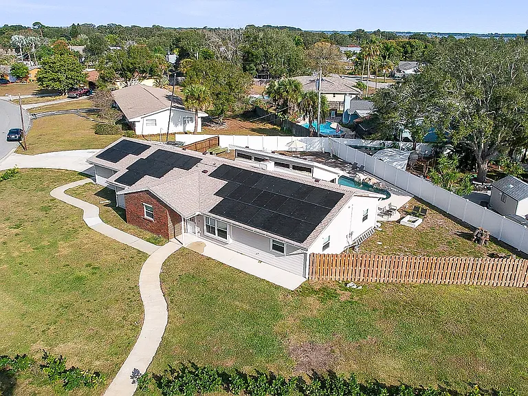 1260 Leslie Dr — Photo 41