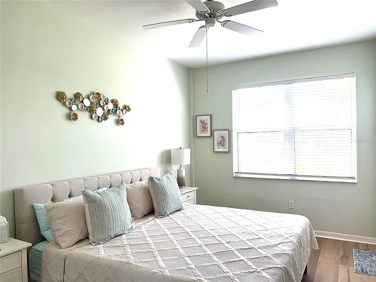 2060 Matecumbe Key Rd #2105 — Photo 31