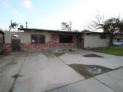 2437 W Andrews Ave, Fresno, CA, 93705
