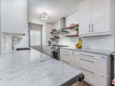 5055 Coldwater Canyon Ave APT 212, Sherman Oaks, CA, 91423