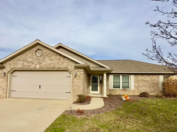 318 W 19th St, Huntingburg, IN 47542