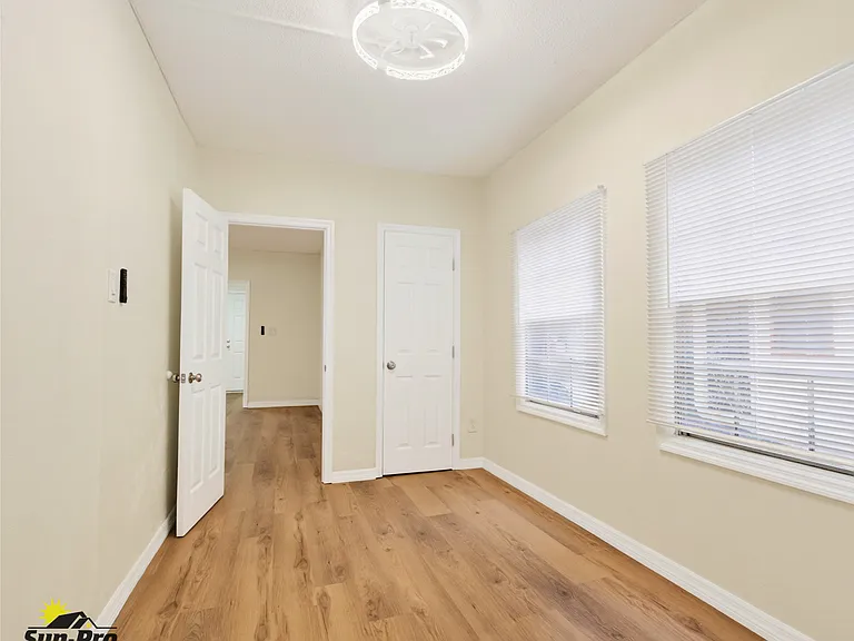 213 Live Oak Ave #A — Photo 6
