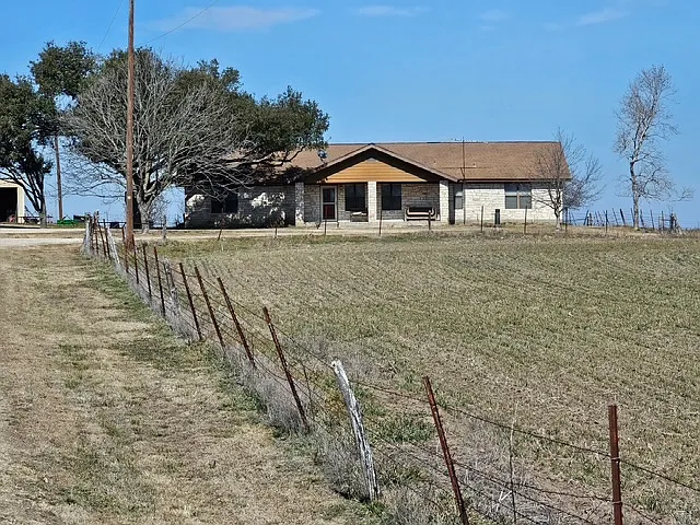 Building Photo - 6995 N FM 486