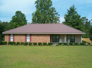 181 Temple Rd, Petal, MS 39465