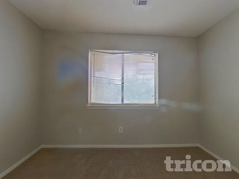 525 Horse Shoe Bnd — Photo 10