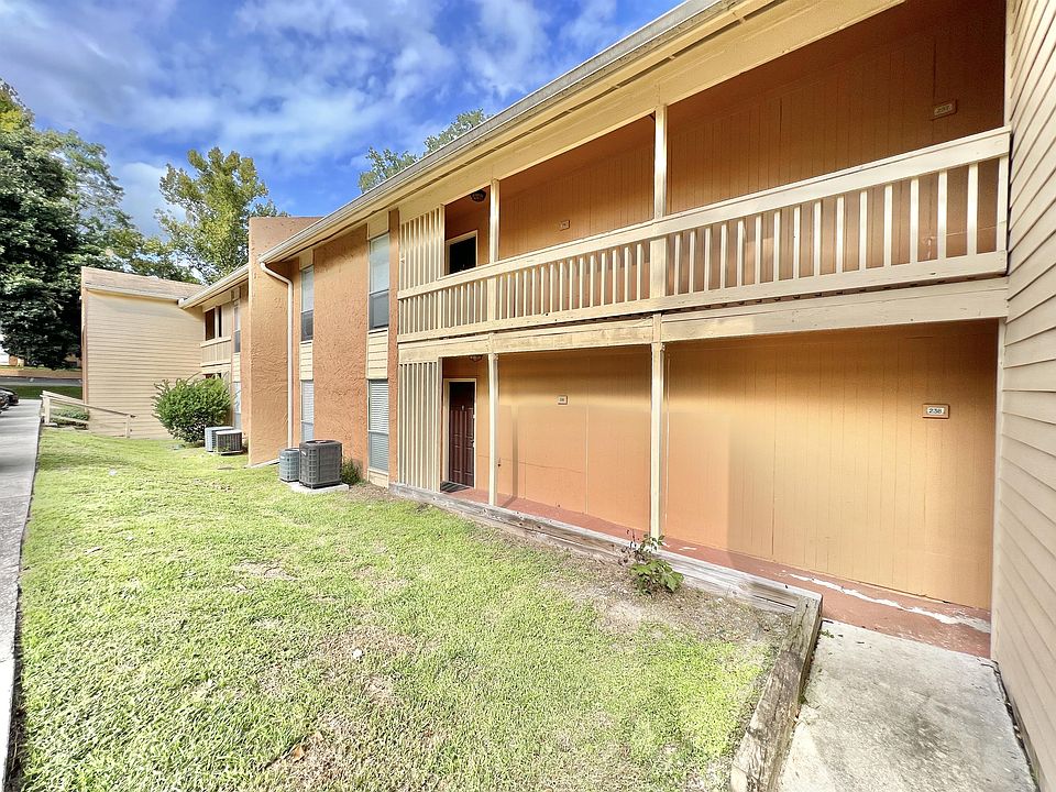 1st image of 1810 NW 23rd Blvd Unit 236-1